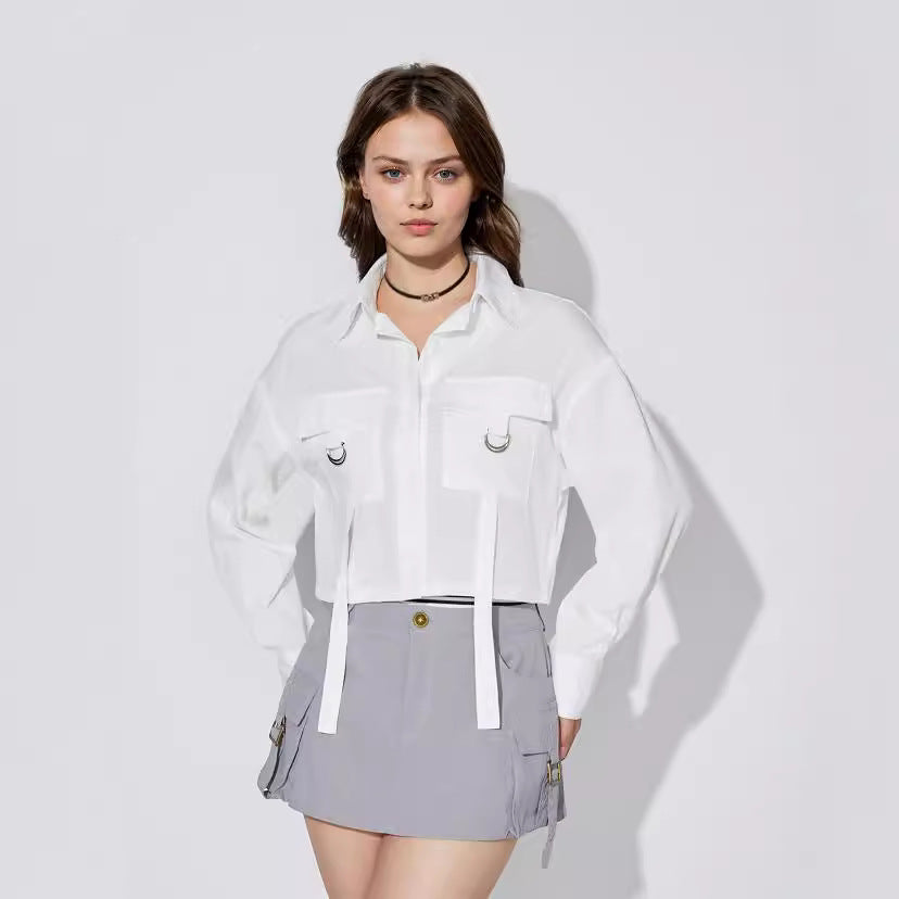 Kvindernes cropped skjorte bluse med praktiske lommer og moderne detaljer Stilla