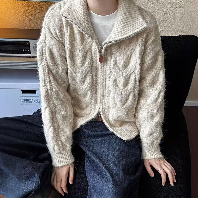 Kvinders chunky strikket sweater med høj krave og dekorativ lynlås Stilla