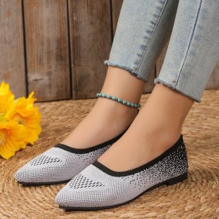 Dame elegante og komfortable ballerinas med moderigtigt overmateriale Stilla