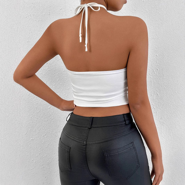 Dame Crop-Top med raffineret krydstræksdesign Skovae
