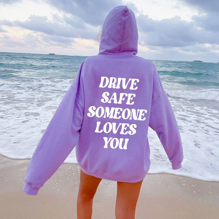 Kvinders hætte sweatshirt med inspirerende tekst og afslappet pasform Skovae