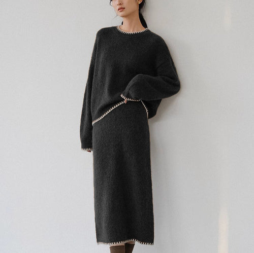 Kvinders hyggelige strik ensemble med elegante detaljer Stilla