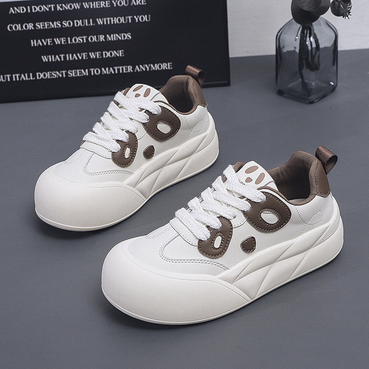 Dame Sneakers i moderne komfort-design med robust såleprofil og åndbar overfladestruktur Stilla