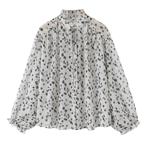 Dames elegant bluse med halvkant og luftige ærmer Stilla