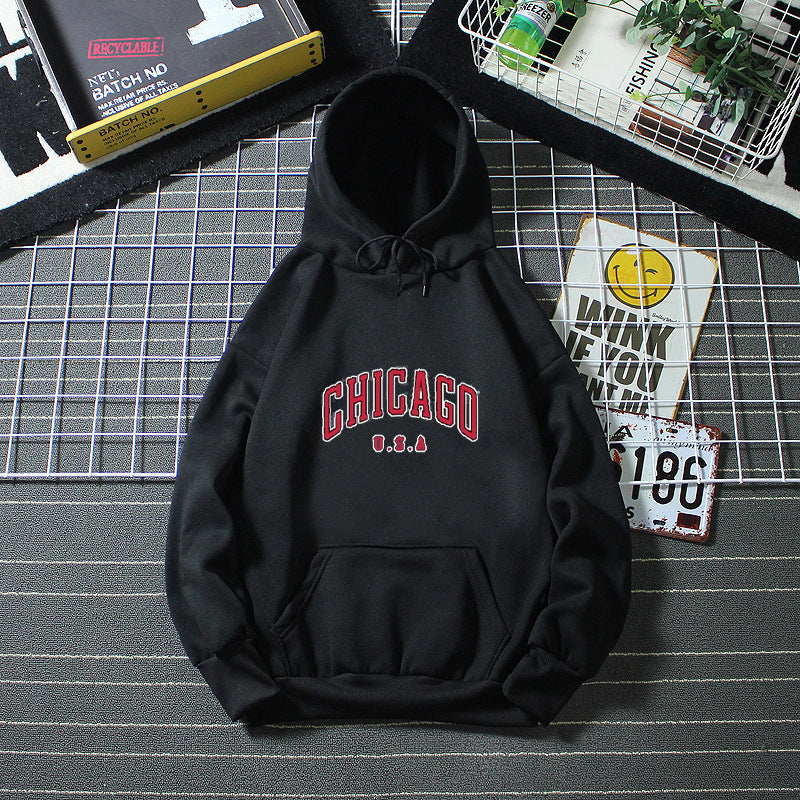 Dame hoodie med urban Chicago print Skovae