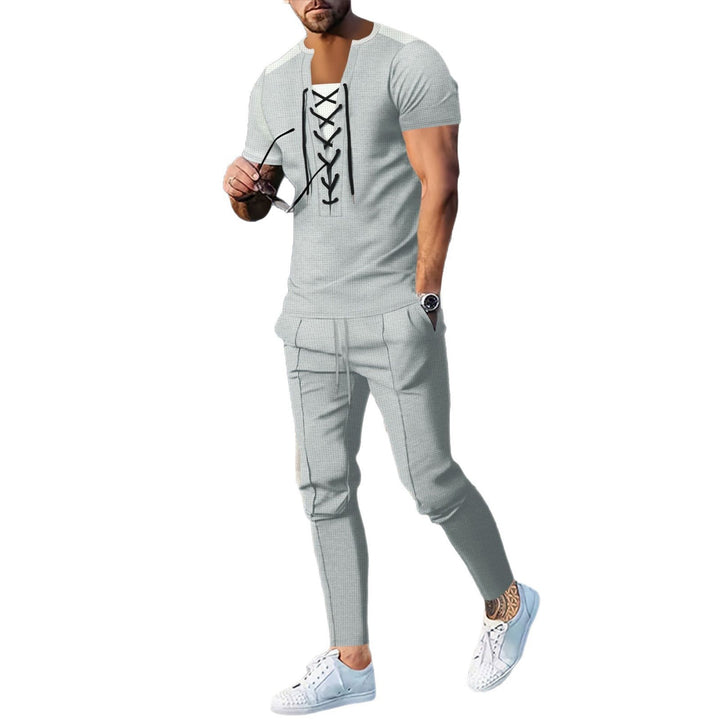 Herrer afslappet Lace-Up T-Shirt med moderne snit og kropsnær pasform Stilla