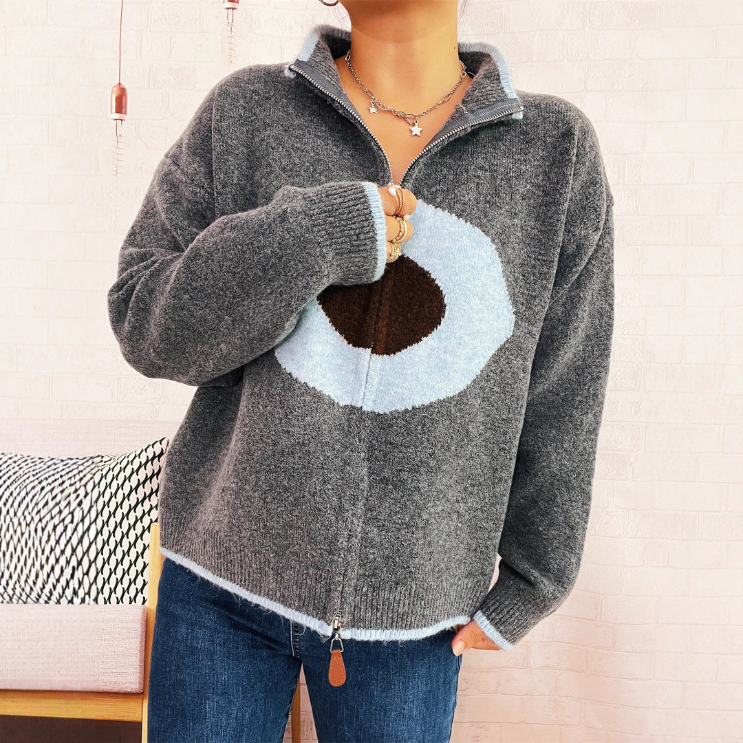 Kvinders hyggelige strikket sweater med lynlås og unikt design Stilla