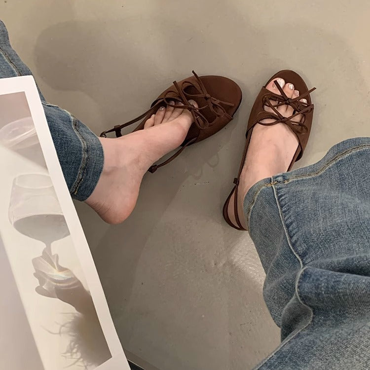 Femme Chic Åben-Tå Hør Sandaler med Justerbar Snørebånd Stilla