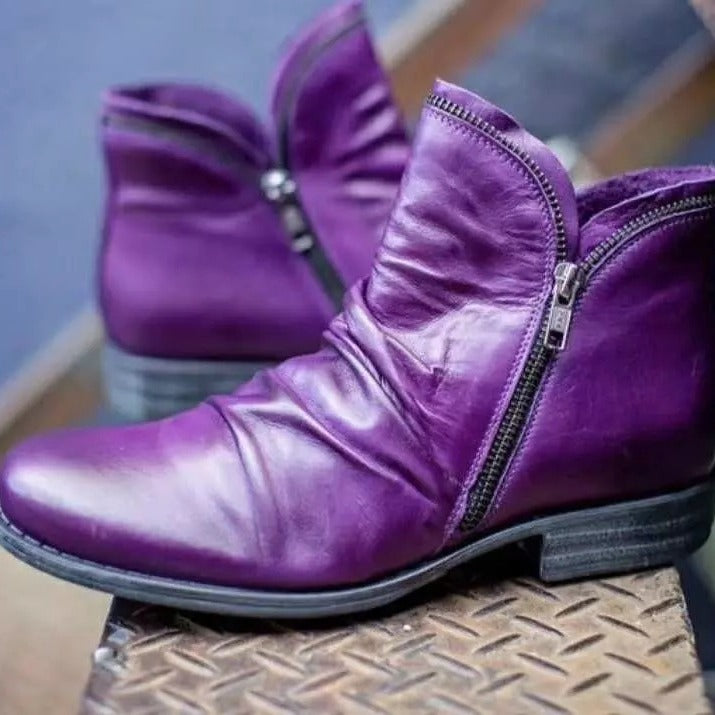Dame Ankelstøvler med moderne slip-on design og praktiske lynlåse Stilla