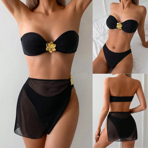 Dame Bandeau-bikini med elegant overkjole og floral akcent Stilla