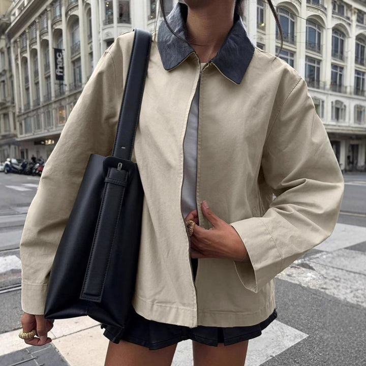Dame stilfuld oversized jakke med kontrasterende krave Stilla