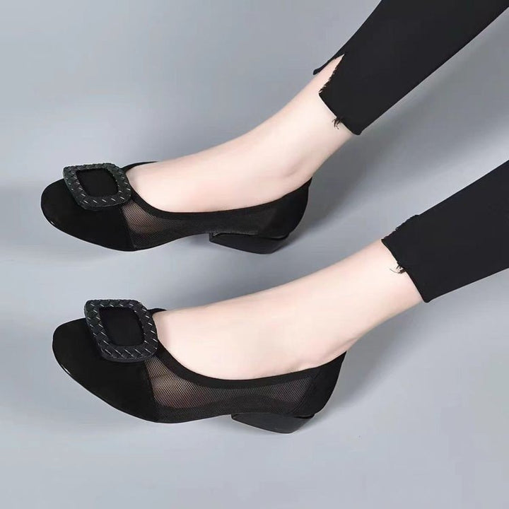 Dame elegante Ballerinas med fashionabel rem og dekorativ spænde Stilla