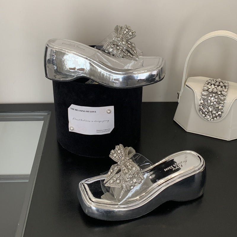 Dame Plateau-Mules med rhinsten-belagte sløjfer og elegant transparent design Stilla