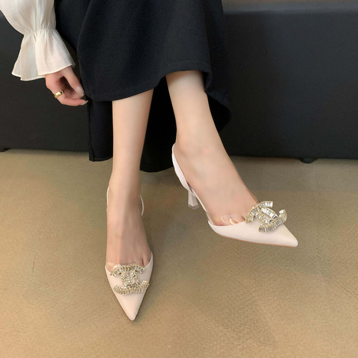 Dame Høj kvalitets Pumps med glitrende smykkedetalje og elegant design Stilla