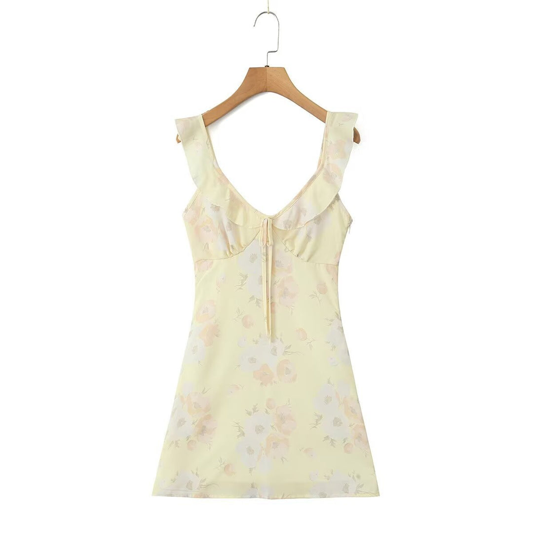 Dame legende sommerkjole med rynkedetaljer og blomsterdesign Stilla