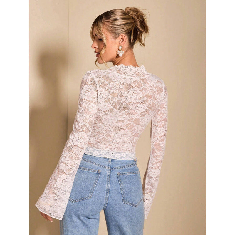 Dame blonde bluse med elegante trompetærmer og V-udskæring Skovae