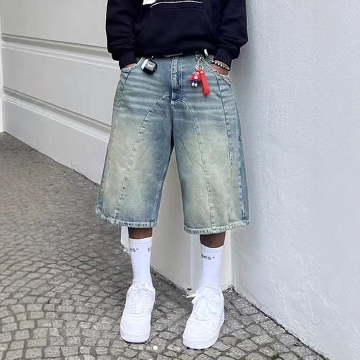 Herre afslappede denim shorts med frynset kant og grafisk tryk Stilla