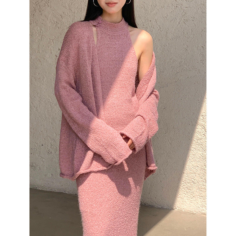 Dame elegant strikket ensemble med åben skulder og relaxed fit Stilla