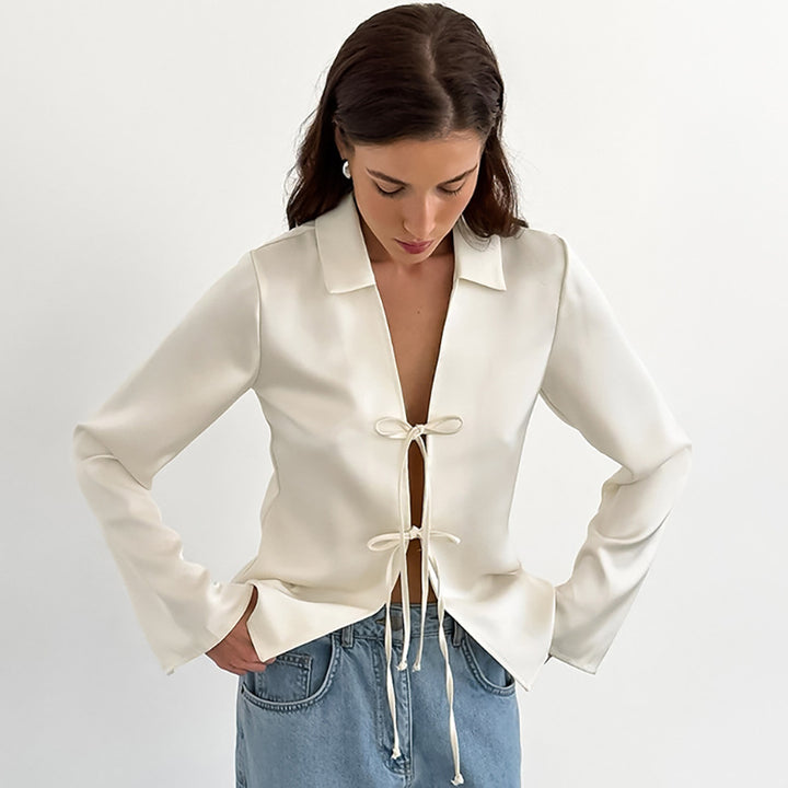 Damer elegant wrap top med moderne snortræk Stilla