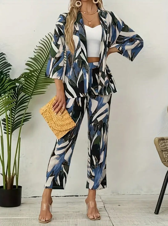Dame To-delt Floral-outfit med løstsiddende blazerjakke og elegant bukser Stilla