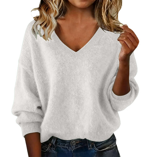 Kvinders V-hals sweater lavet af blødt fluffy materiale og oversized pasform Stilla