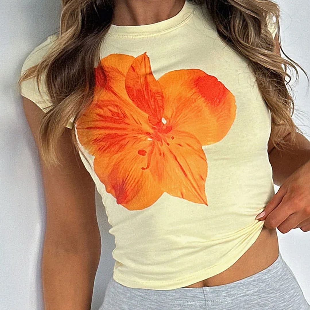 Dame kortærmet T-shirt med blomsterprint og tætsiddende pasform Skovae
