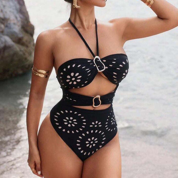 Dame Bikini med cut-out-design og skinnende accenter Stilla