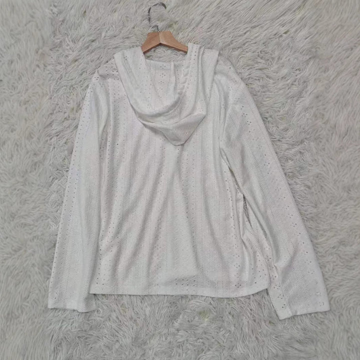 Dame afslappet longsleeve top med dekorative knapper og høj krave Stilla