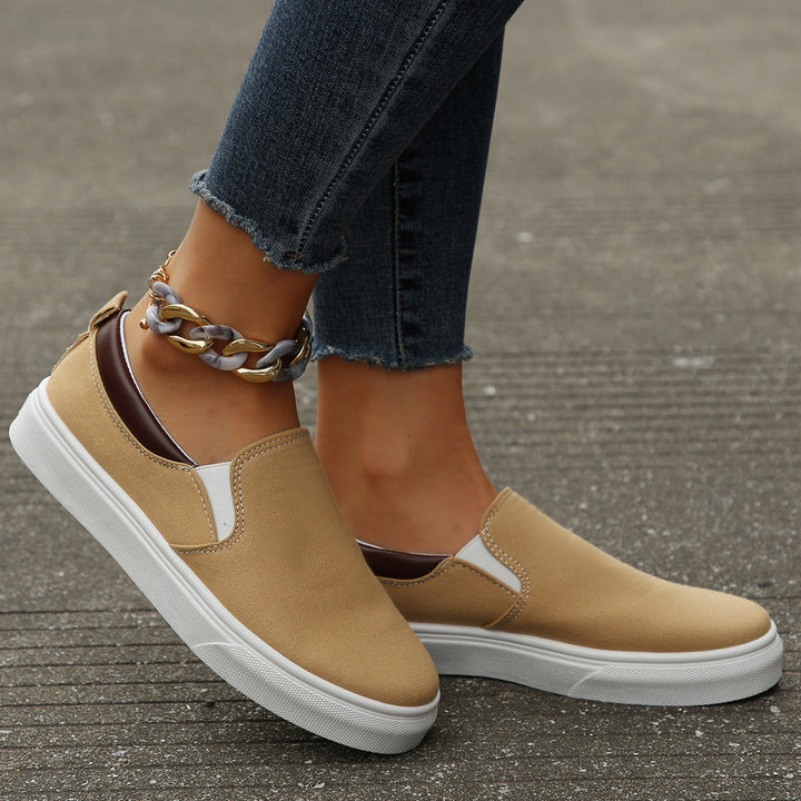 Dame Slip-On Sneakers med elastisk indlæg og skridsikker sål Stilla