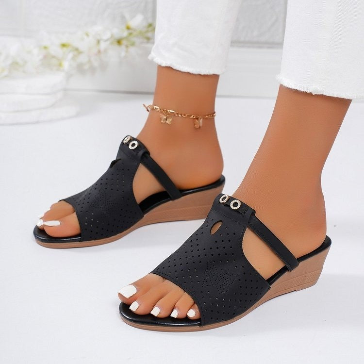 Dame Wedge-Pantoletten med åndbare huller og elegant dekoration Stilla