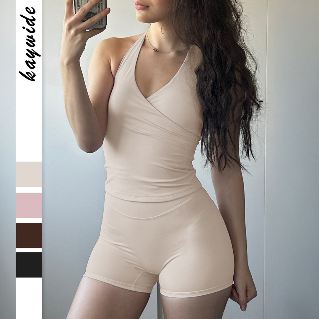Dame Sporty Jumpsuit med V-wrap design og dyb V-hals Skovae