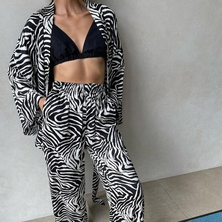 Dame Elegant Strand-Outfit i Zebra-Print Stilla