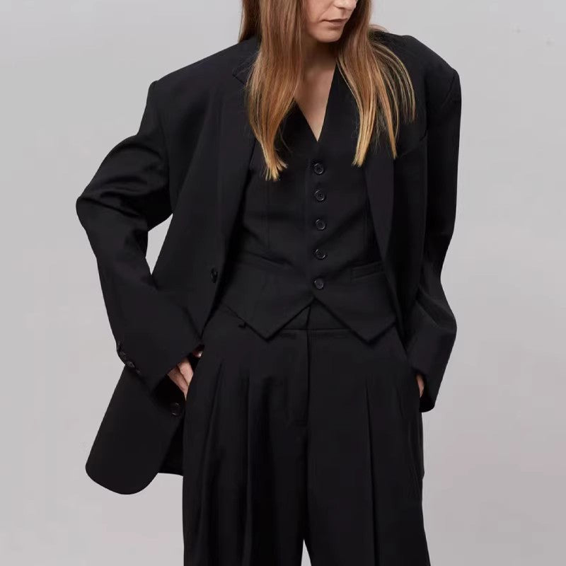 Women's elegant oversized blazer with matching suit Stilla