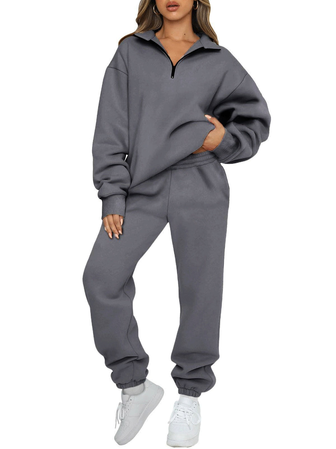 Kvindernes komfortable sæt med sweatpants med moderne ståkrave og kengurulomme Skovae