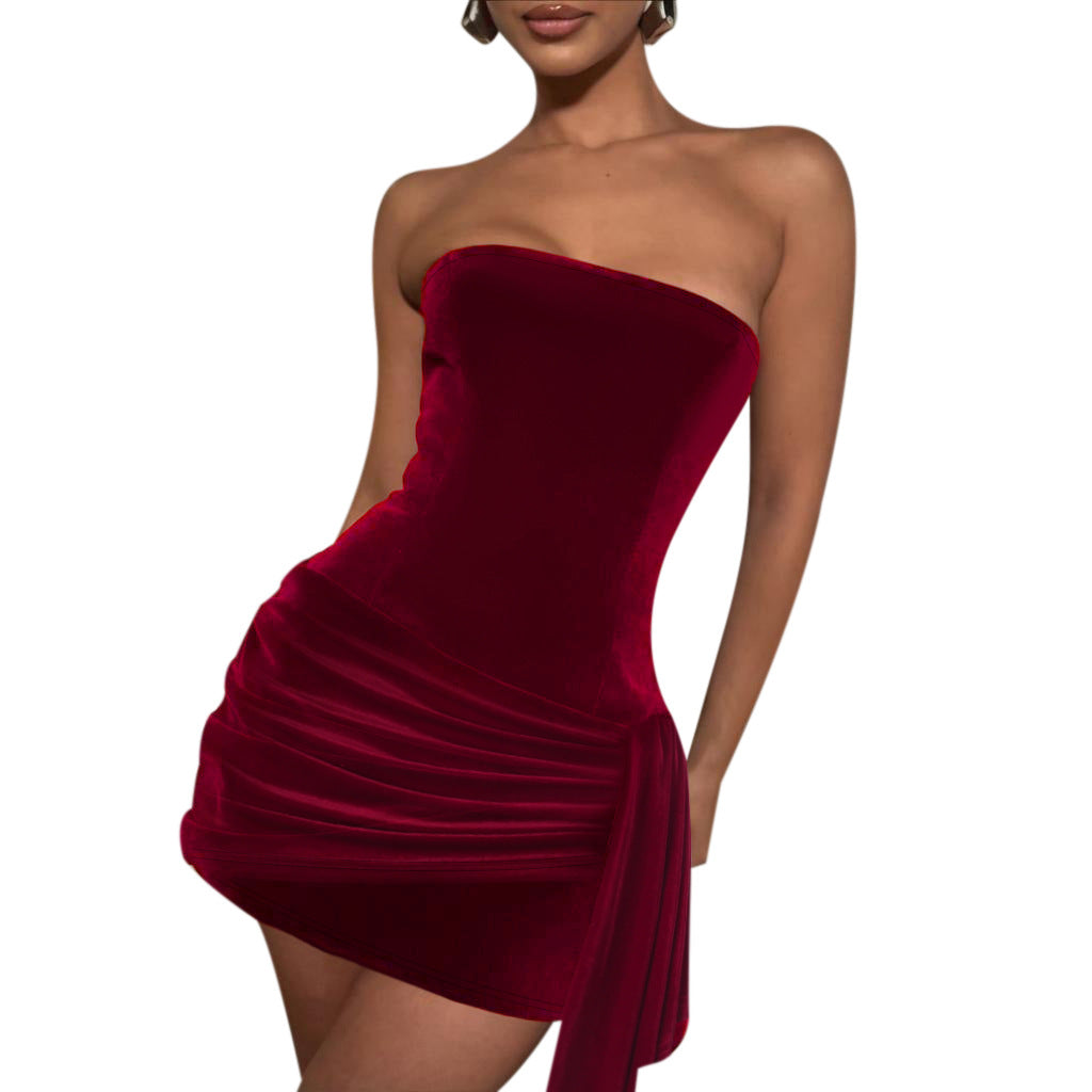 Dame elegant minikjole med asymmetrisk ruffles detaljer og off-shoulder design Skovae