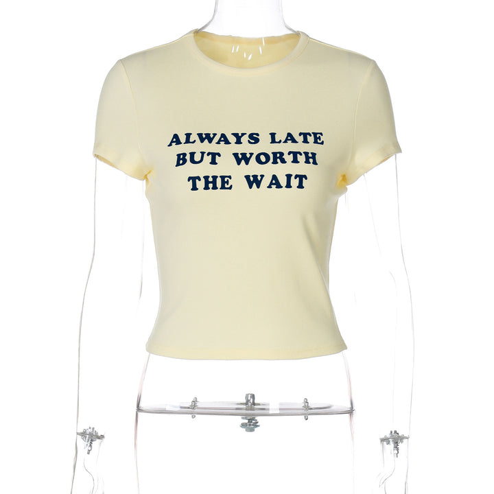 Damer Kort Statement T-Shirt med Rundhalset Udsnit Skovae