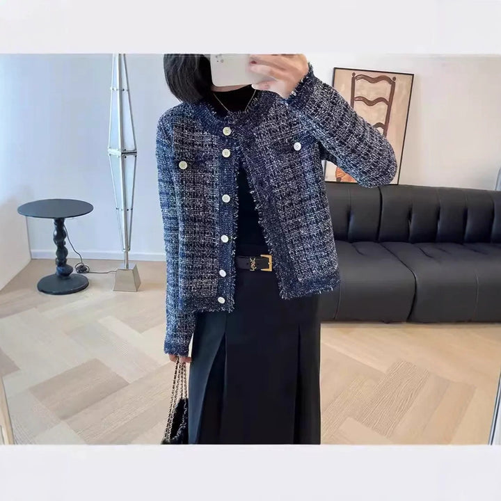 Kvinders cardigan med fuld knaplukning og elegant design Stilla