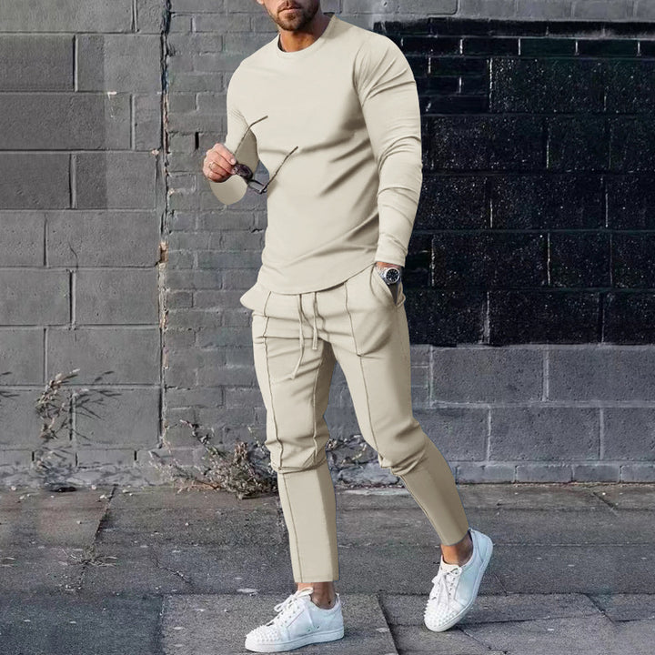 Herrer Sporty Langærmet T-shirt med moderigtige Slim-Fit-snit og afslappede Jogger-bukser Stilla