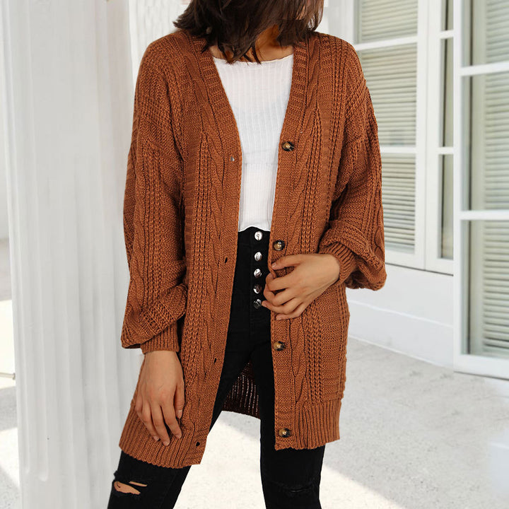 Dame chunky strik cardigan med elegant knaplukning og brede ærmer Stilla