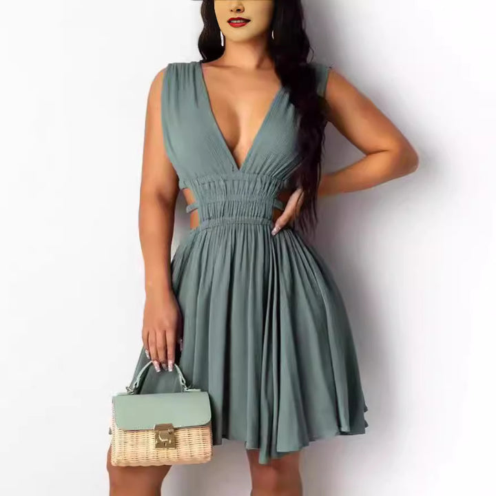 Dame minikjole med v-formet udsnit og side cut-outs Stilla
