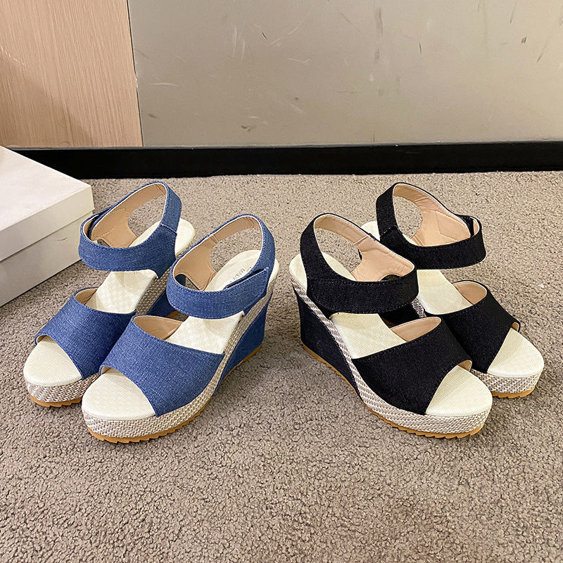 Dame kile-sandaler med justerbare remme og behagelig sål Stilla