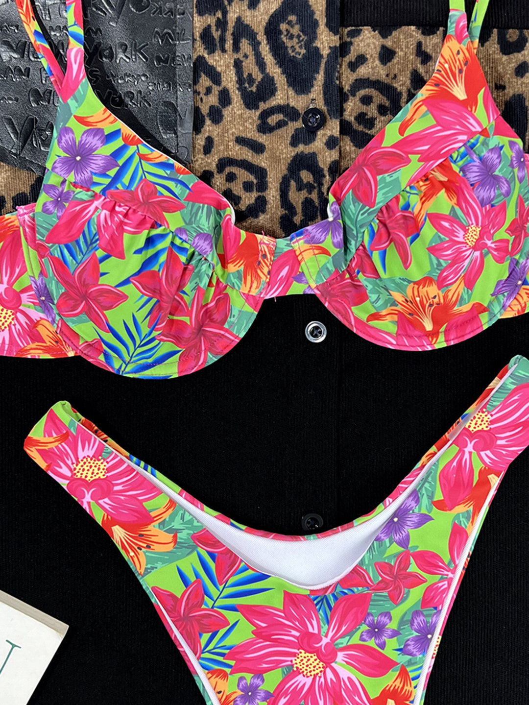 Dame bikini med blomsterdesign og push-up-effekt Stilla