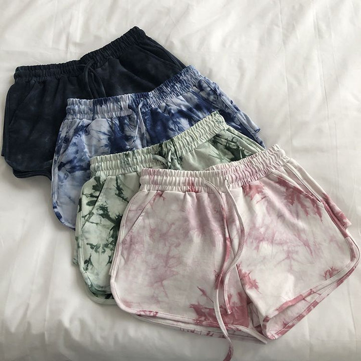 Kvindernes casual sweatshorts med trendy tie-dye design og praktiske sidelommer