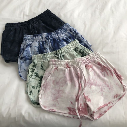 Kvindernes casual sweatshorts med trendy tie-dye design og praktiske sidelommer