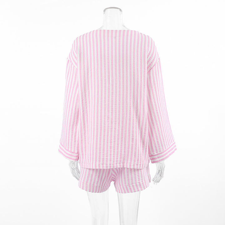Dame pyjamasæt lavet af åndbart bomuldsstof med elegante striber Stilla