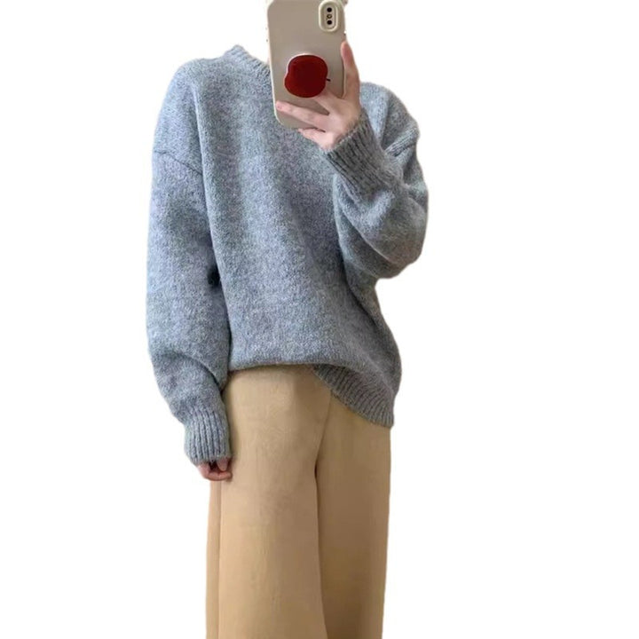 Kvinders fluffy oversized sweater lavet af blødt strik Stilla