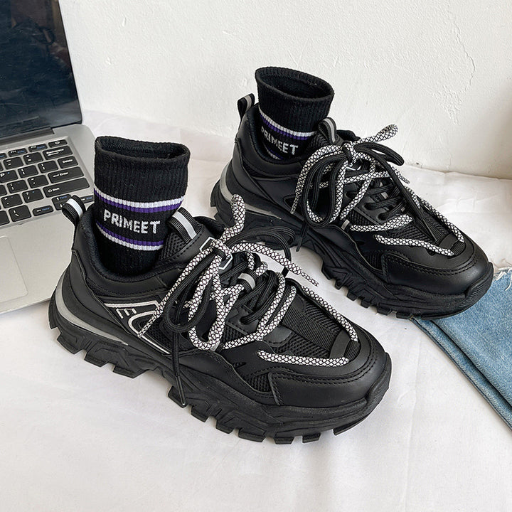 Dame Sporty Sneakers med skridsikker profilsåler og reflekterende accenter Stilla