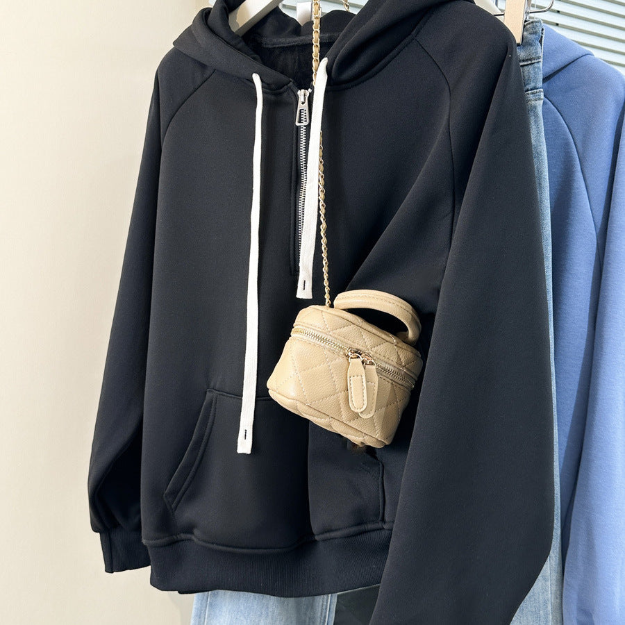 Dame hoodie med lynlås og kængurulomme Stilla