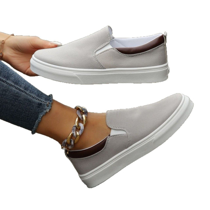 Dame Slip-On Sneakers lavet af højkvalitets overmateriale med elastiske indsatser Stilla