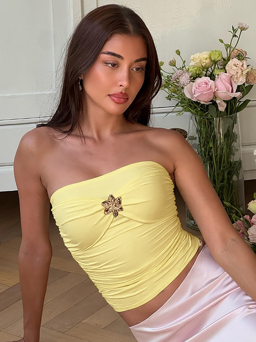 Dame Simpel Bustier Top med rynket design og dekorativ detalje Stilla